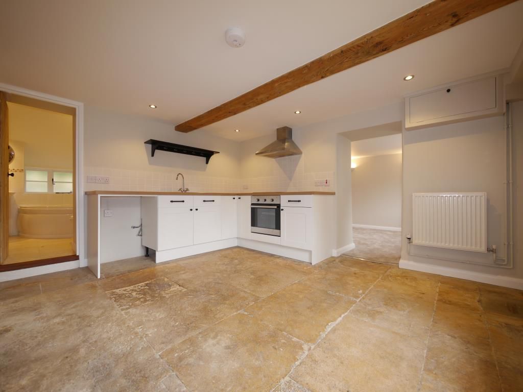 2 bed cottage to rent in Barnsley, Cirencester GL7, £1,525 pcm