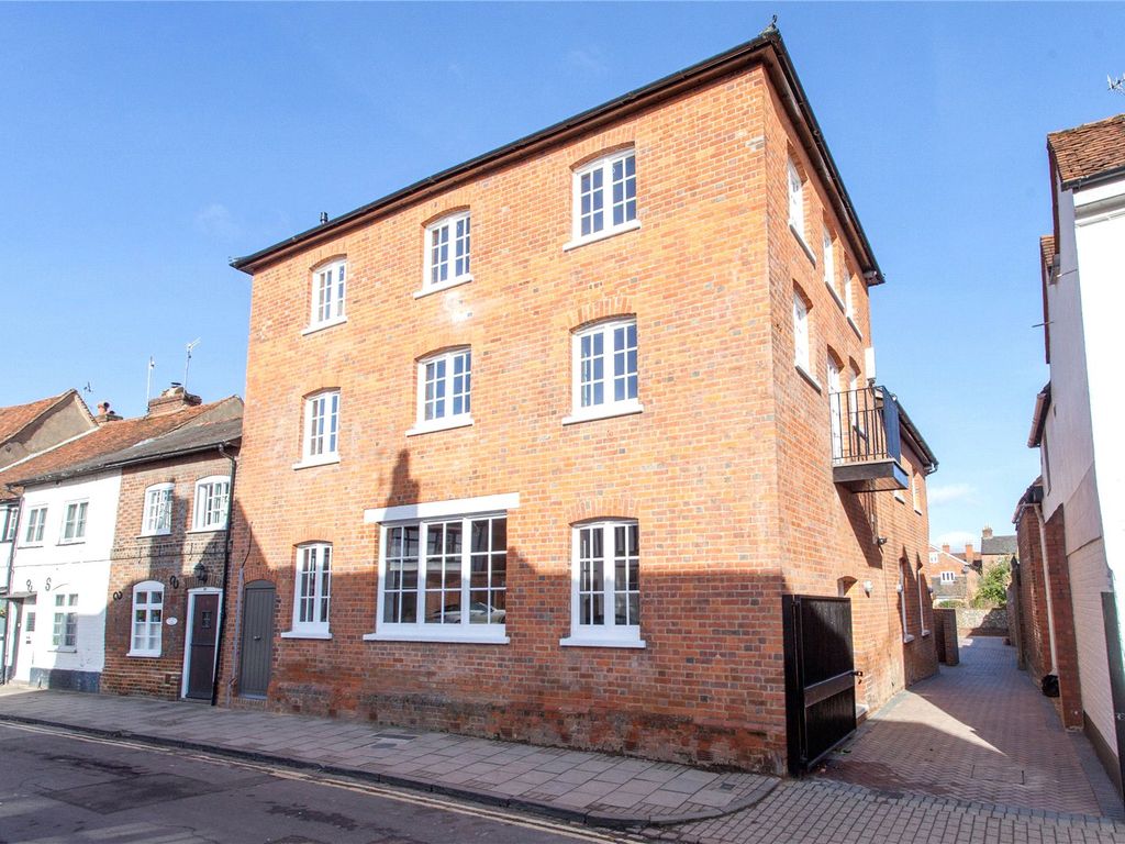 1 bed flat to rent in Friday Street, Henley-On-Thames, Oxfordshire RG9, £1,550 pcm