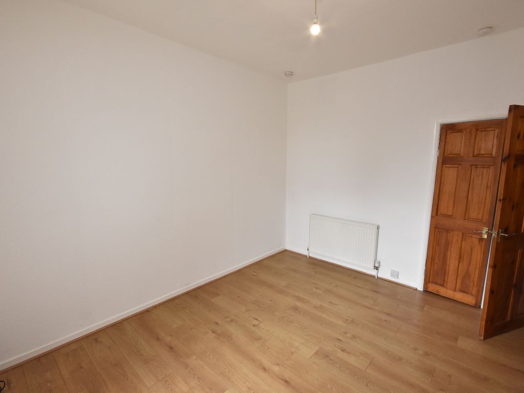 2 bed flat to rent in Rowms Lane, Swinton, Mexborough S64, £550 pcm