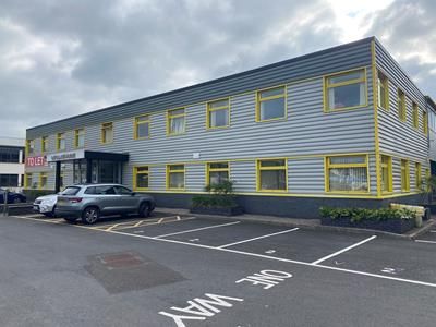 Office to let in De Clare House Office Suites, De Clare House, Pontygwindy Road, Caerphilly CF83, £3,900 pa