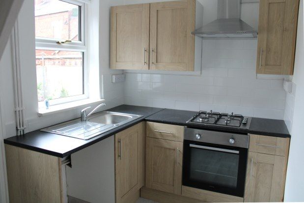 2 bed property to rent in Queen Street, Leek ST13, £600 pcm