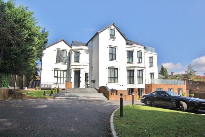 2 bed flat for sale in Dudlow Lane, Calderstones, Liverpool L18, £650,000