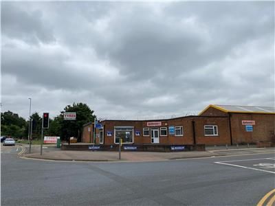 Commercial property to let in Studland Road, Northampton NN2, £20,000 pa
