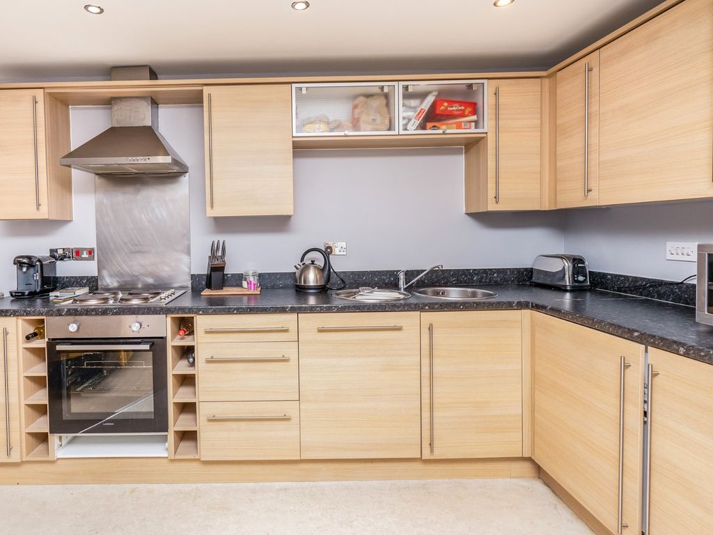 1 bed flat for sale in Bryers Court, Central Way, Warrington, Cheshire WA2, £80,000