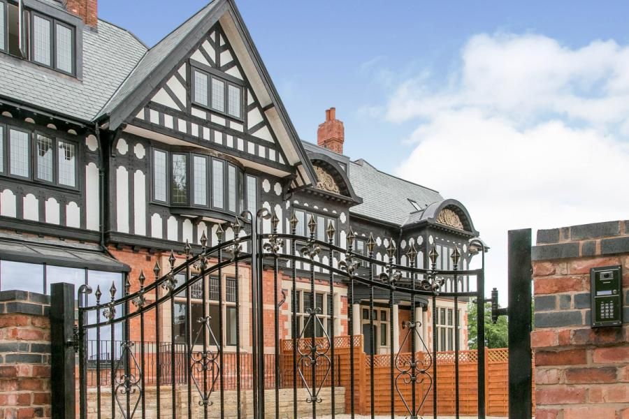 New home, 2 bed flat for sale in Greysfield, Ferma Lane, Chester, Cheshire CH3, £350,000