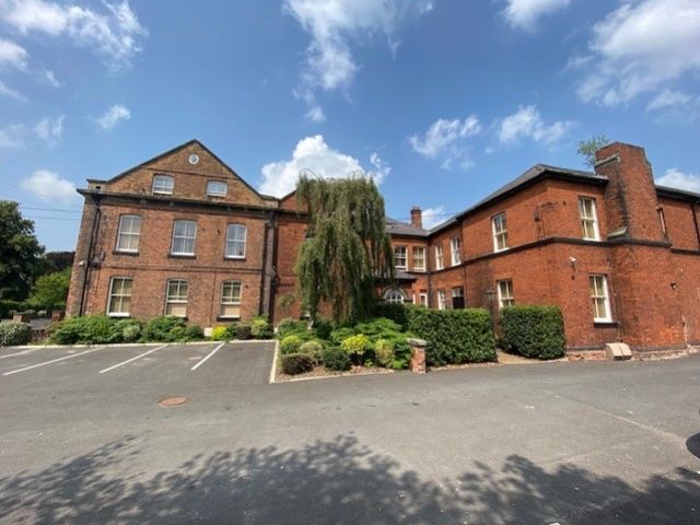 2 bed flat to rent in The Mansion, The Hill, Sandbach, Cheshire CW11, £900 pcm