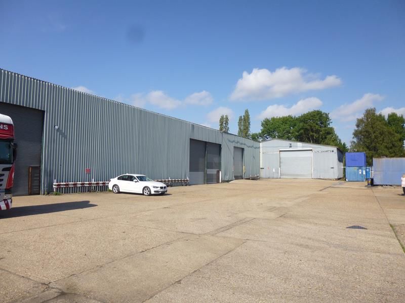 Light industrial to let in 8 Howard Road, Eaton Socon, St. Neots, Cambridgeshire PE19, £15,190 pa