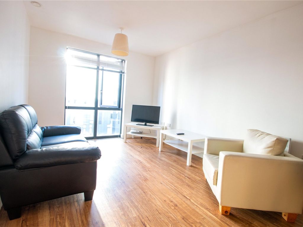 1 bed flat to rent in The Gallery, 14 Plaza Boulevard, Liverpool L8, £850 pcm