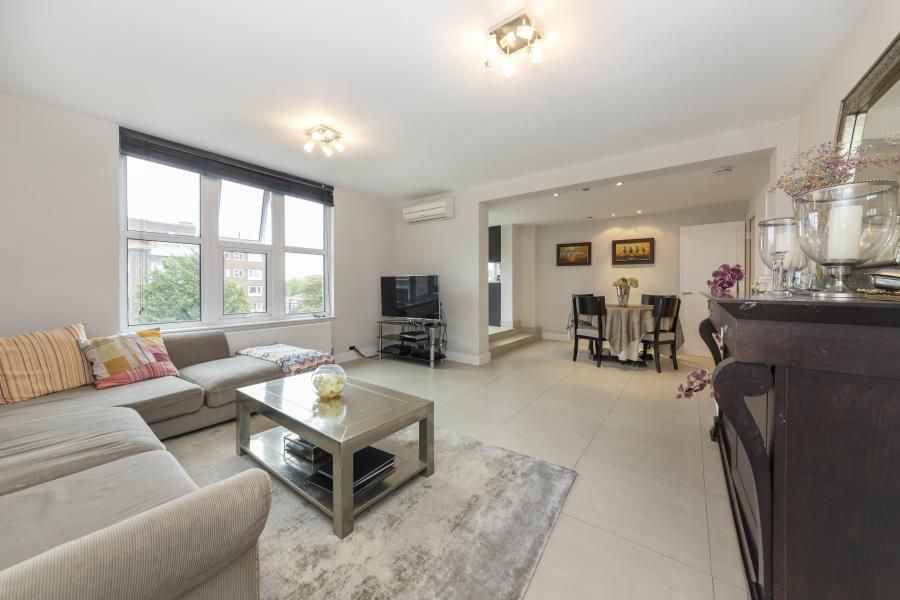 3 bed flat for sale in St. Johns Wood Park, London NW8, £1,295,000