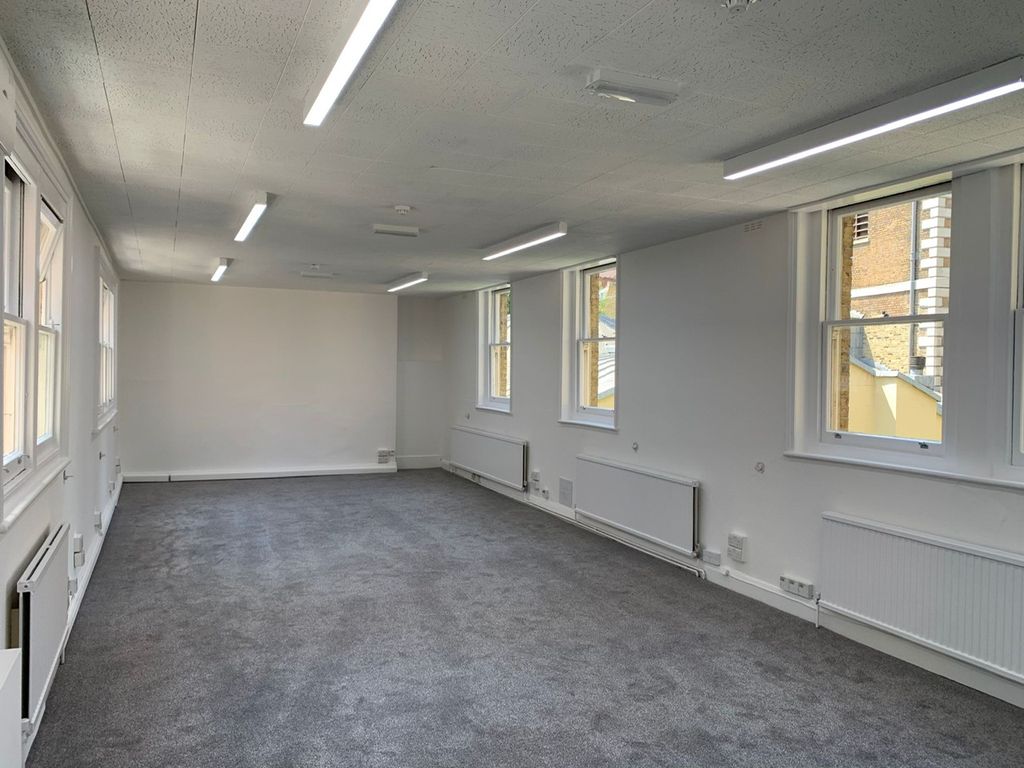 Office to let in 6/7 St Mary At Hill, City, London EC3R, £13,075 pa