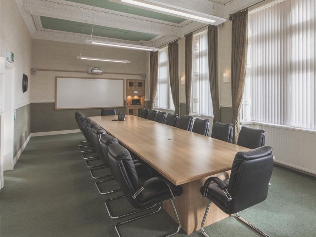Serviced office to let in Edinburgh, Scotland, United Kingdom EH2, £3,600 pa