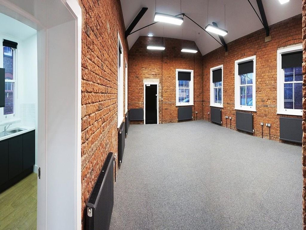 Serviced office to let in Liverpool, England, United Kingdom L10, £1,200 pa
