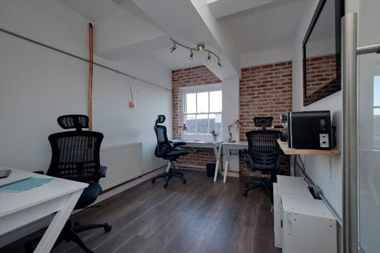 Serviced office to let in 31 Berkeley Square, Bristol BS8, £1,080 pa