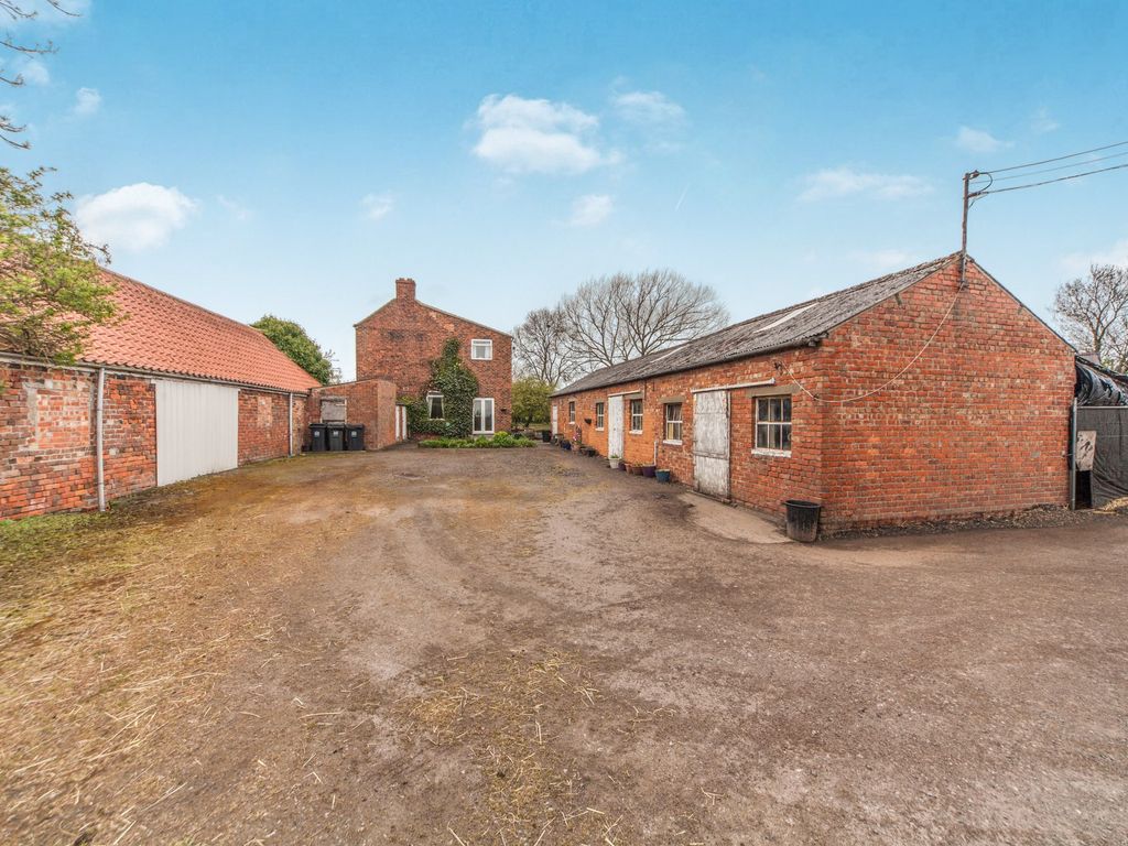 5 bed detached house for sale in Stockton Road, Sadberge, Darlington, Durham DL2, £875,000