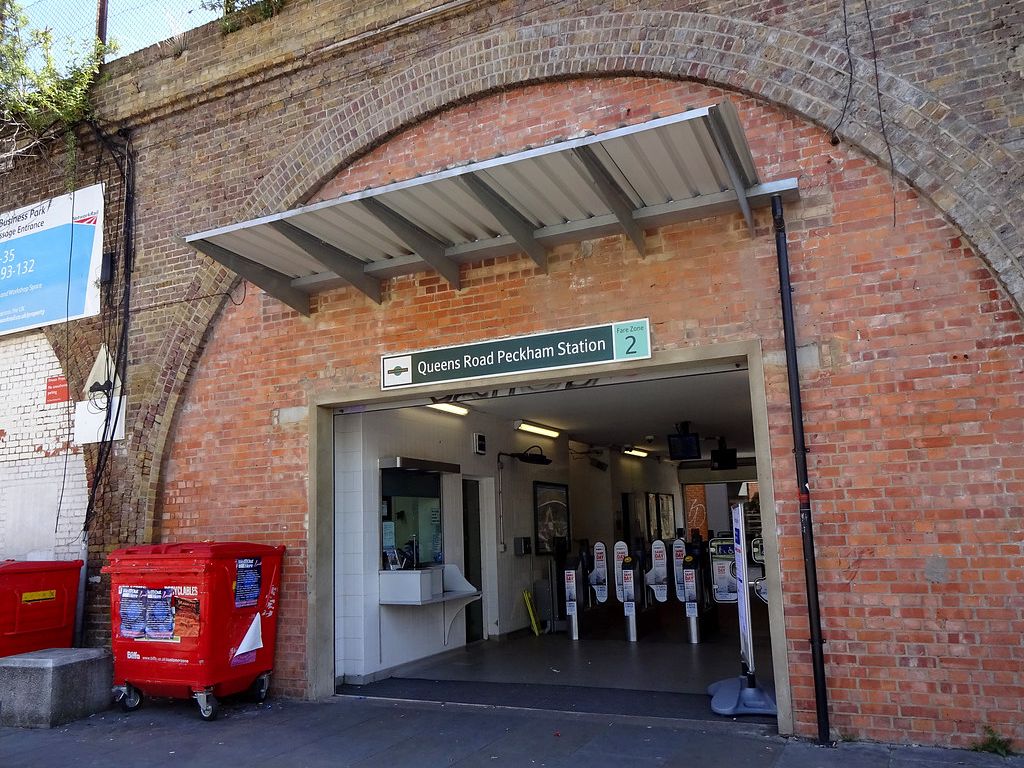 Commercial property to let in Astbury Business Park, Station Passage, London SE15, Non quoting
