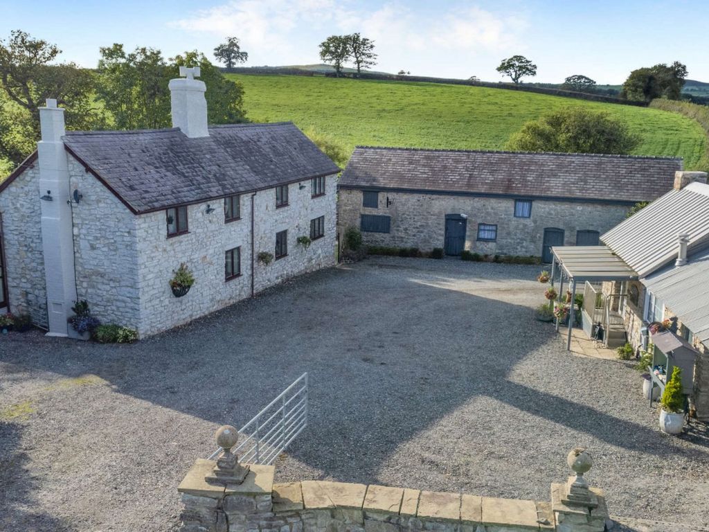 3 bed detached house for sale in Denbigh LL16, £695,000