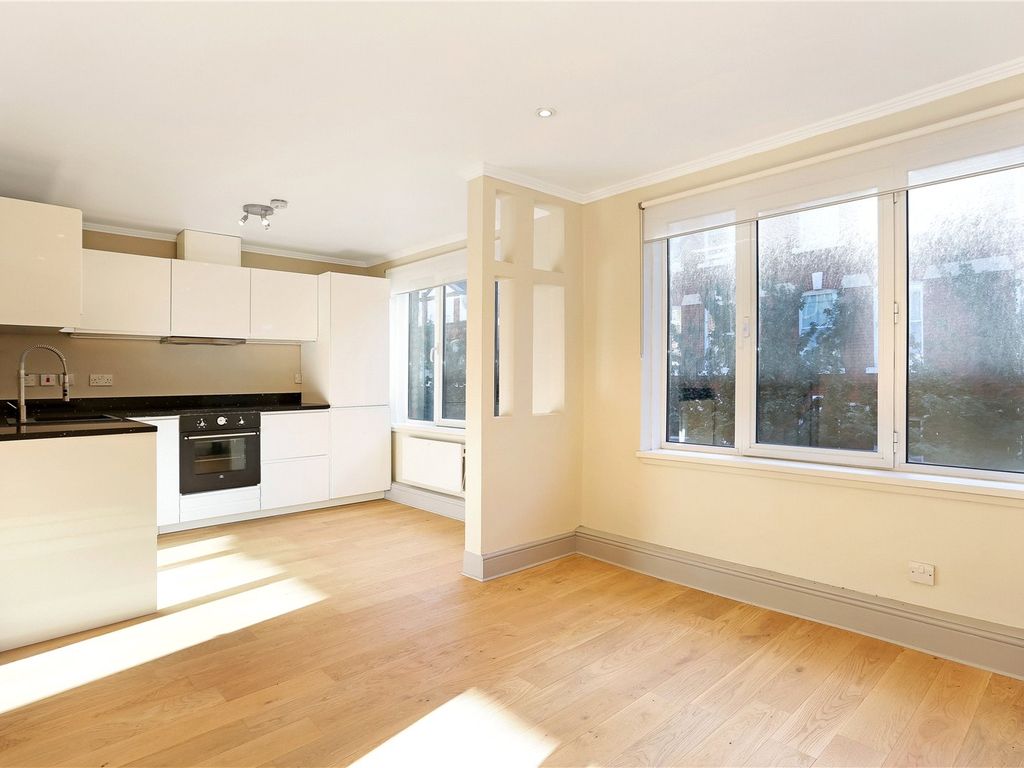 3 bed flat for sale in Shroton Street, London NW1, £785,000