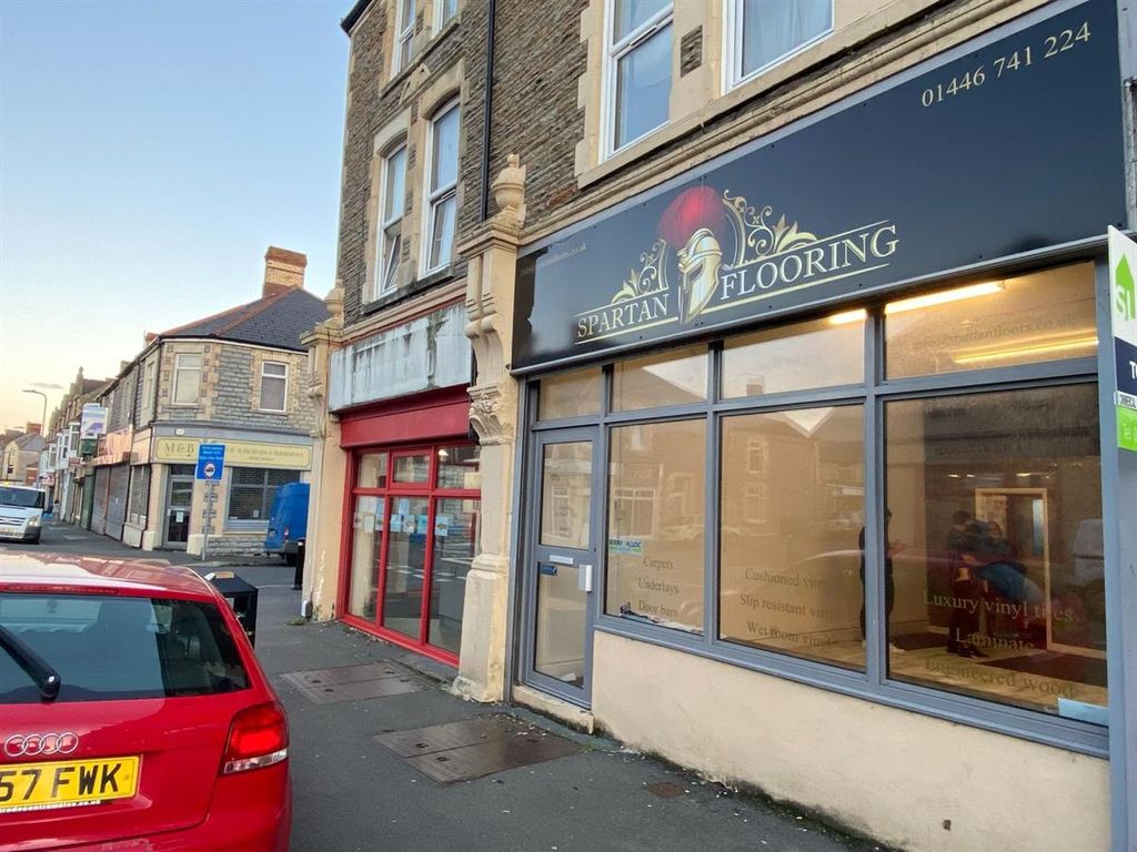 Retail premises to let in Holton Road, Barry CF63, £6,000 pa