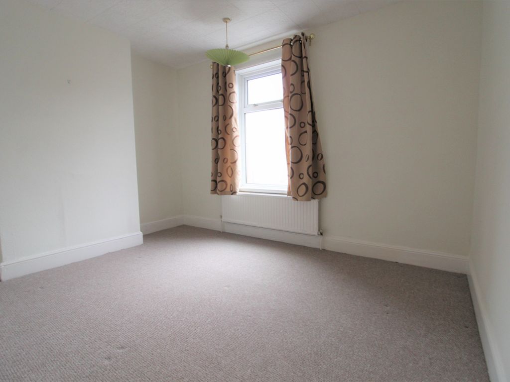 2 bed terraced house to rent in Tennyson Street, Gainsborough DN21, £525 pcm