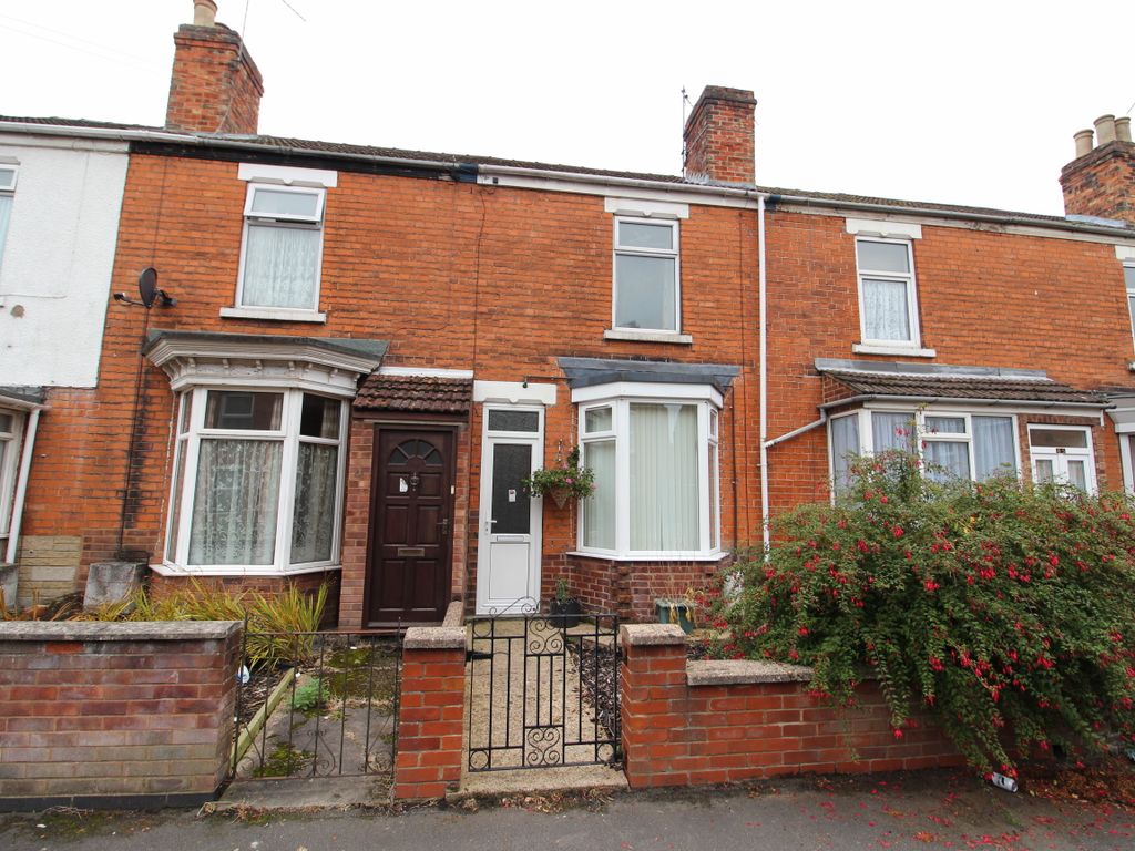 2 bed terraced house to rent in Tennyson Street, Gainsborough DN21, £525 pcm
