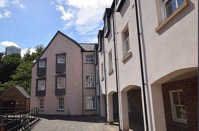 1 bed flat to rent in St Andrews Court, New Elvet, Durham DH1, £1,300 pcm