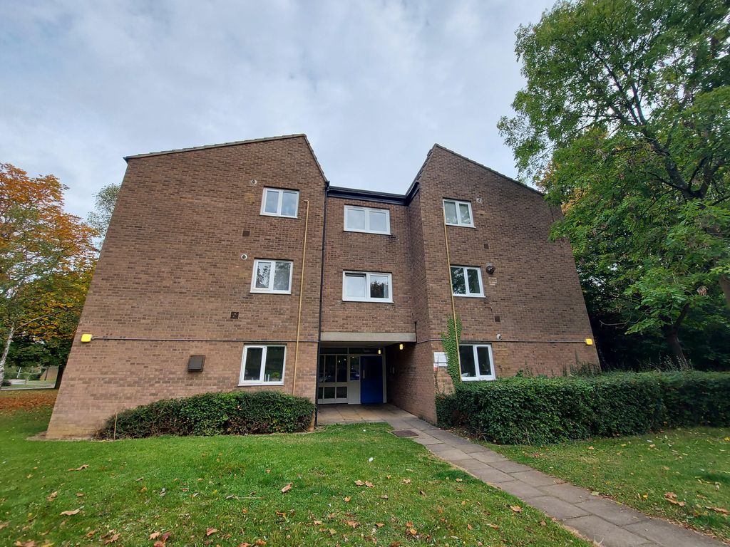 2 bed flat to rent in Deerleap, Bretton, Peterborough PE3, £825 pcm
