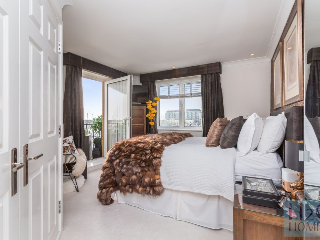 2 bed flat for sale in The Strand, Brighton Marina Village, Brighton BN2, £459,500