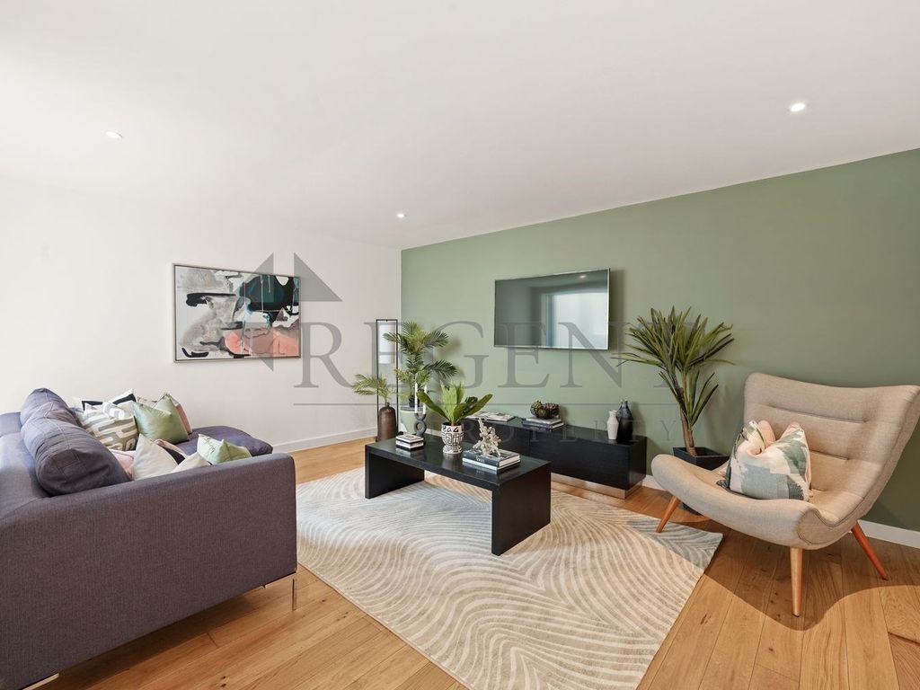 3 bed town house for sale in Hand Axe Yard, St Pancras Place WC1X, £1,600,000