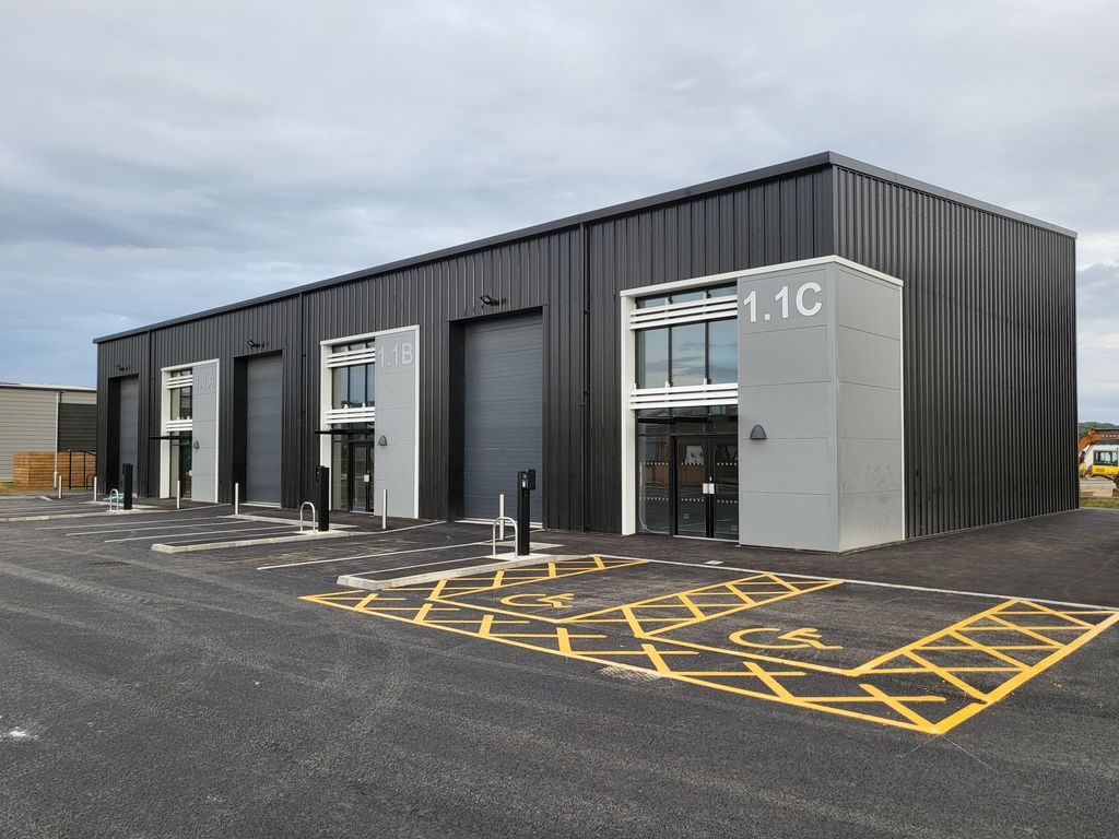 Business park to let in Pride Parkway, Sleaford NG34, Non quoting