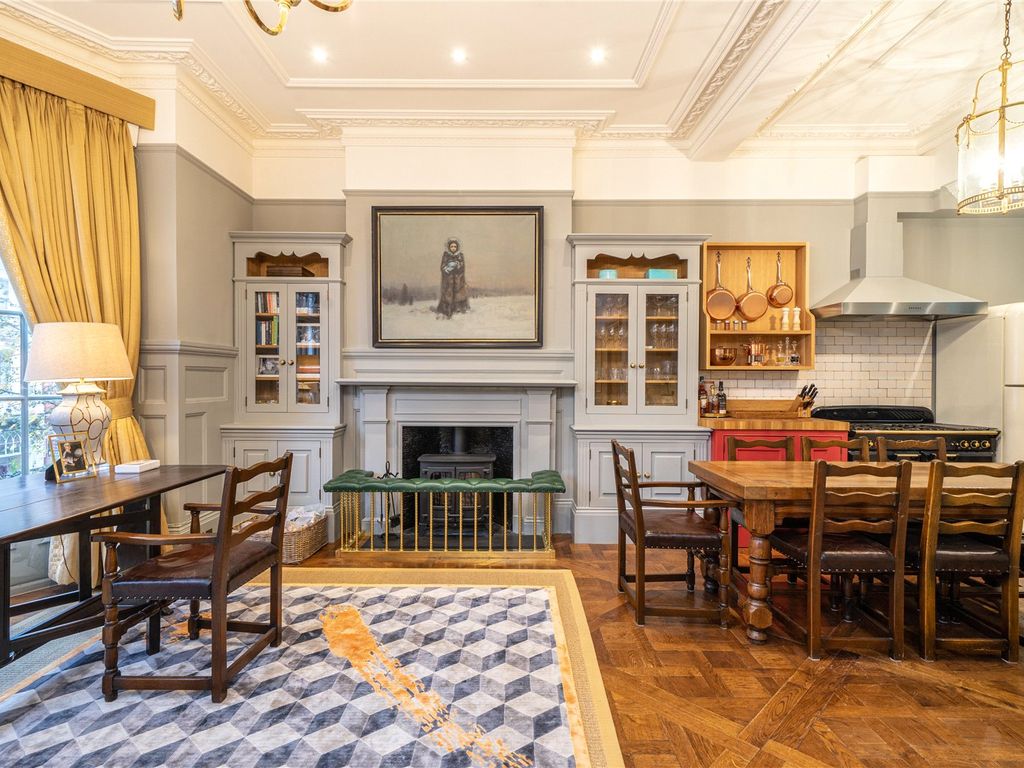 3 bed flat for sale in North Audley Street, Mayfair, London W1K, £3,500,000