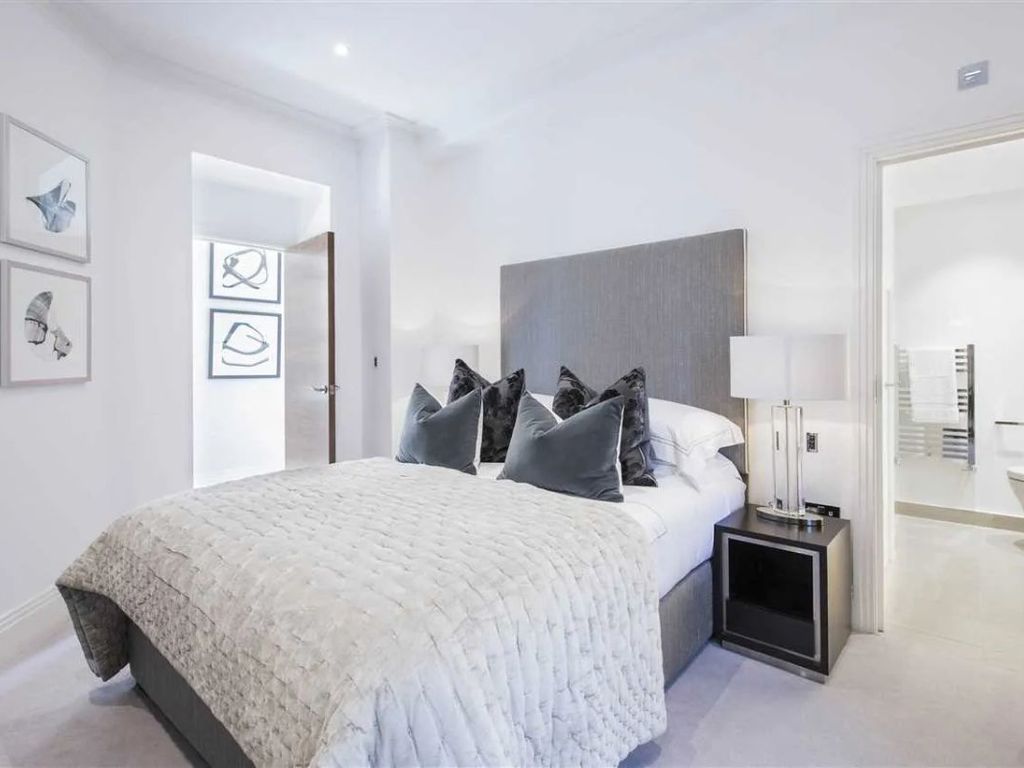 3 bed penthouse to rent in Starboard Penthouse, Palace Wharf, Rainville Road, London W6, £7,258 pcm