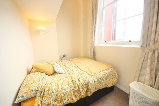 2 bed flat to rent in County House, York YO31, £1,100 pcm