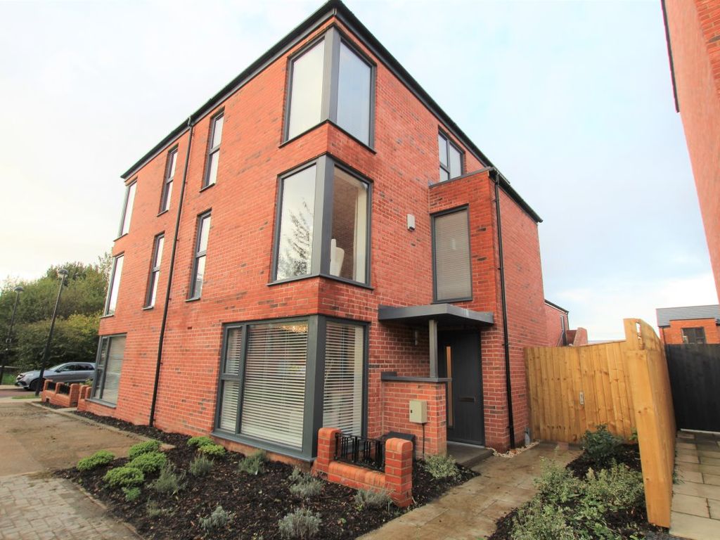 3 bed semi-detached house to rent in Fletchers Way, Allerton Bywater, Castleford WF10, £1,295 pcm