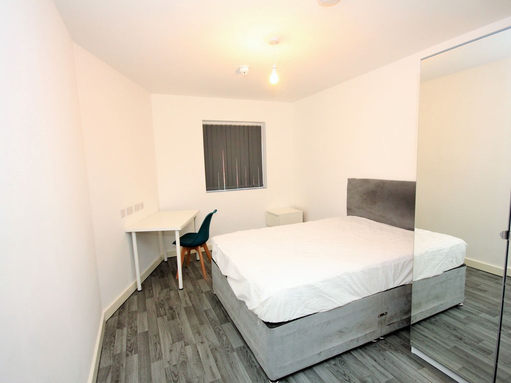 3 bed flat to rent in Gordon Street, Preston, Lancashire PR1, £1,636 pcm