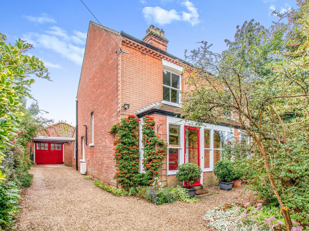 4 bed detached house for sale in Horning Road West, Hoveton, Norwich, Norfolk NR12, £515,000