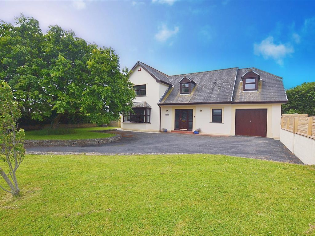 4 bed detached house for sale in Lamphey, Pembroke SA71, £425,000