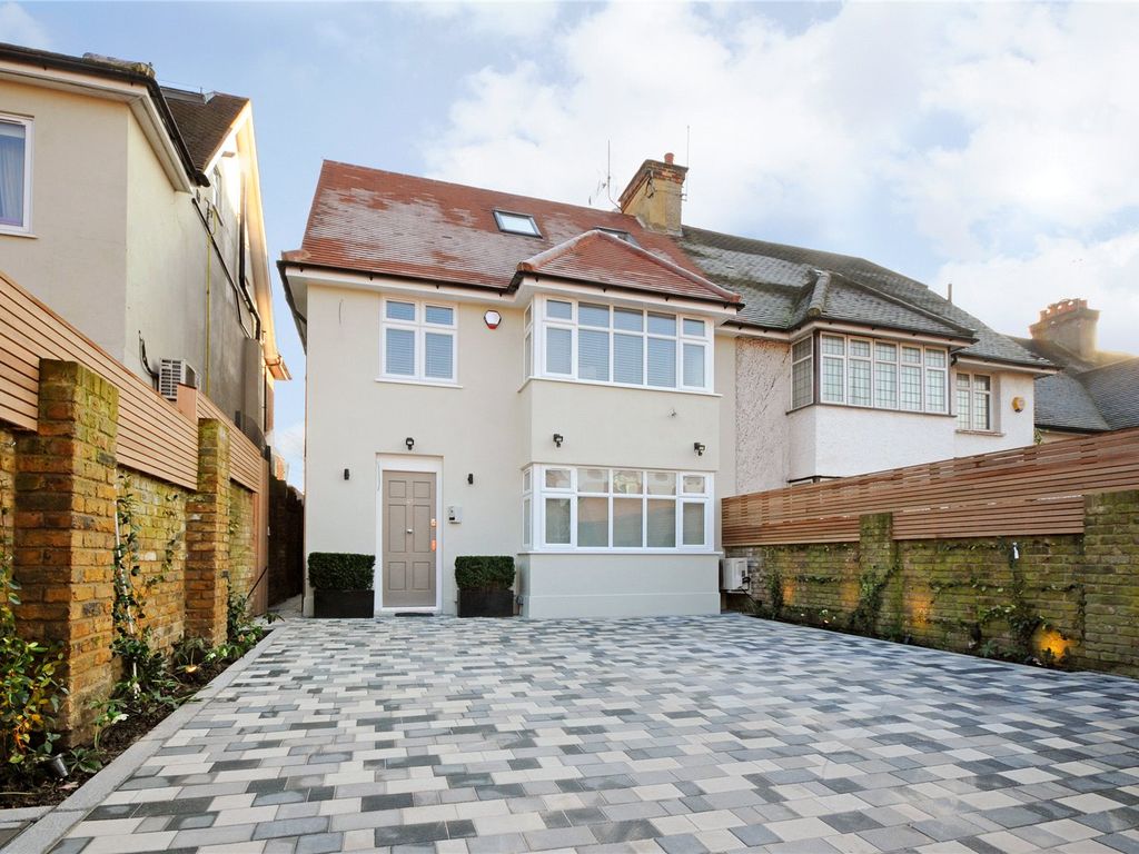 5 bed detached house to rent in Wessex Gardens, Golders Green, London NW11, £6,912 pcm