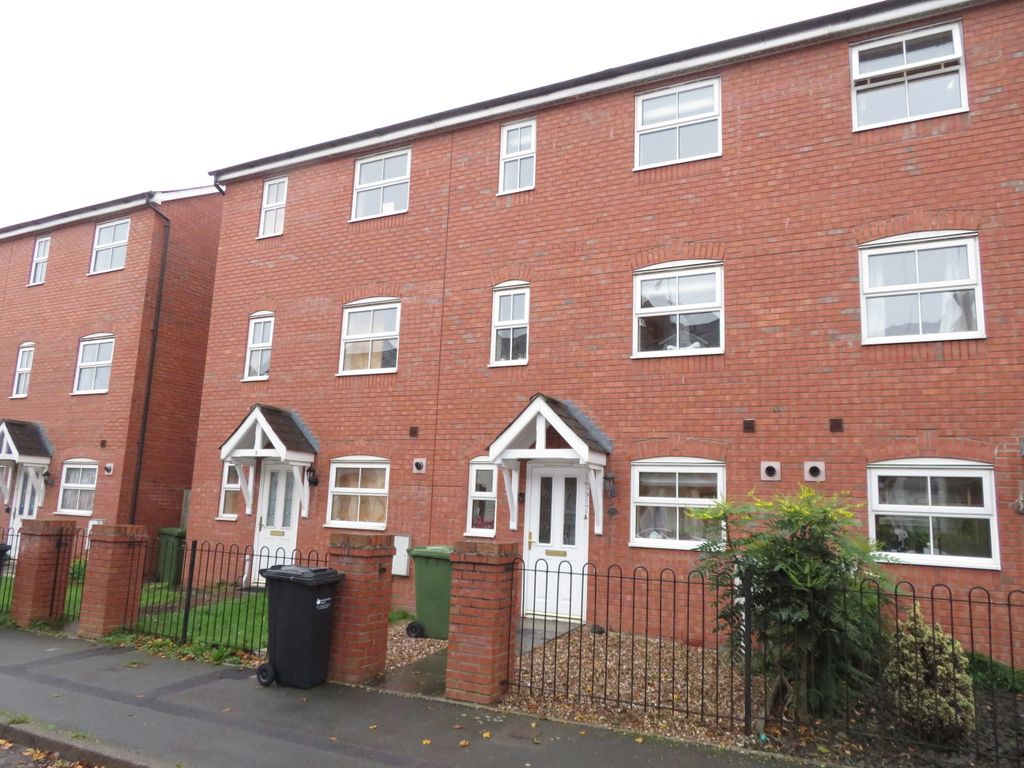 3 bed town house to rent in Kingstone Walk, Hereford HR4, £995 pcm