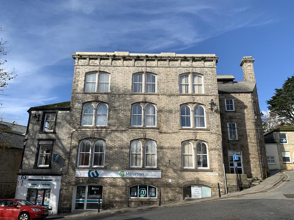 Office to let in Upper Floor Offices Market Street, St Austell, Cornwall PL25, £18,500 pa
