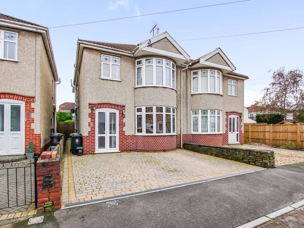 5 bed semi-detached house for sale in Clarence Avenue, Staple Hill, Bristol, . BS16, £500,000