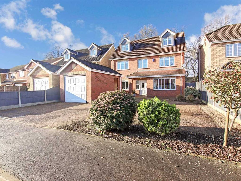 5 bed detached house for sale in Ascot Way, North Hykeham, Lincoln LN6, £425,000