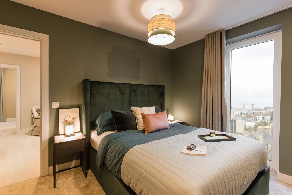 2 bed flat to rent in 2 Mcewan Walk, Edinburgh EH3, £2,200 pcm
