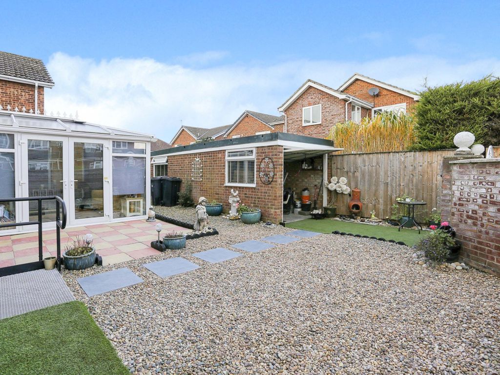 4 bed detached house for sale in Steeple Close, Wigginton, York, North Yorkshire YO32, £415,000