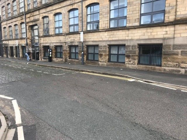 Office to let in 2 Mill Street, Bradford BD1, £21,500 pa