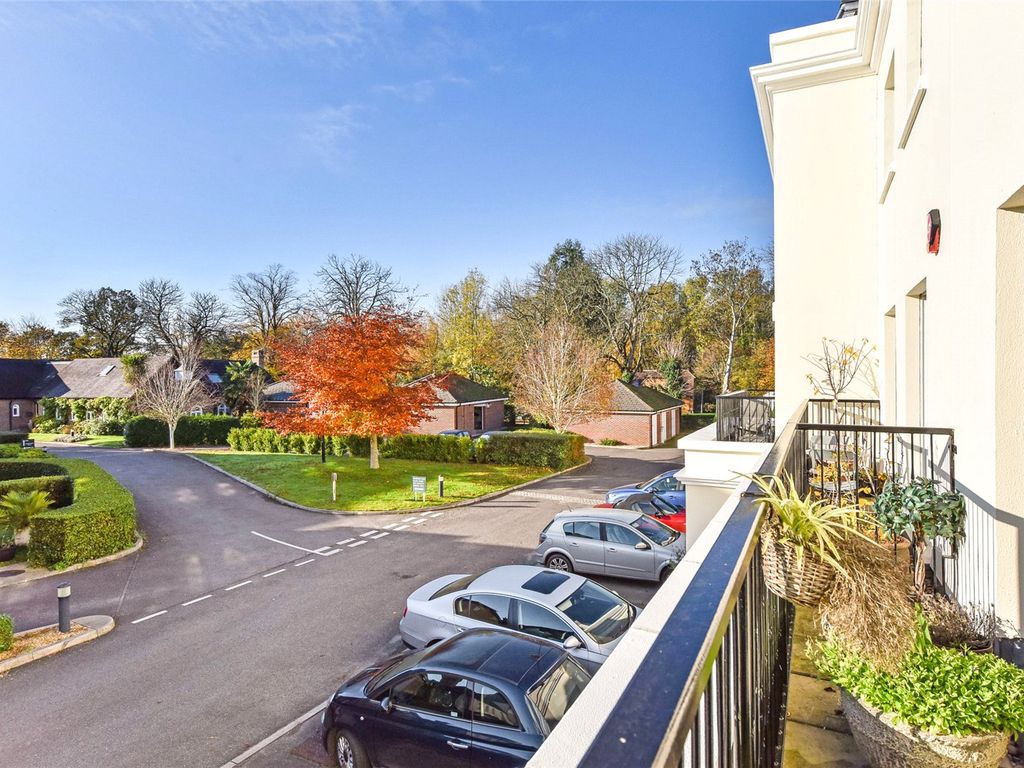 3 bed mews house for sale in Arundel Wing, Tortington Manor, Ford Road, Arundel, West Sussex BN18, £599,950