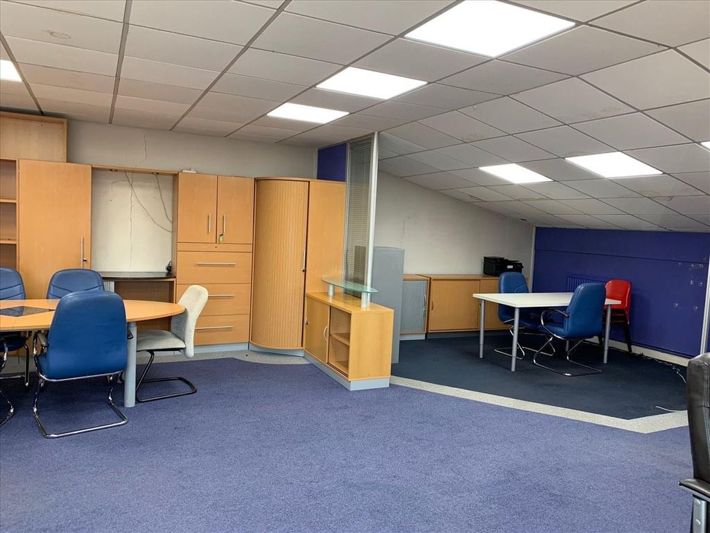Serviced office to let in 78-86 Pennywell Road, Bristol BS5, £1,500 pa