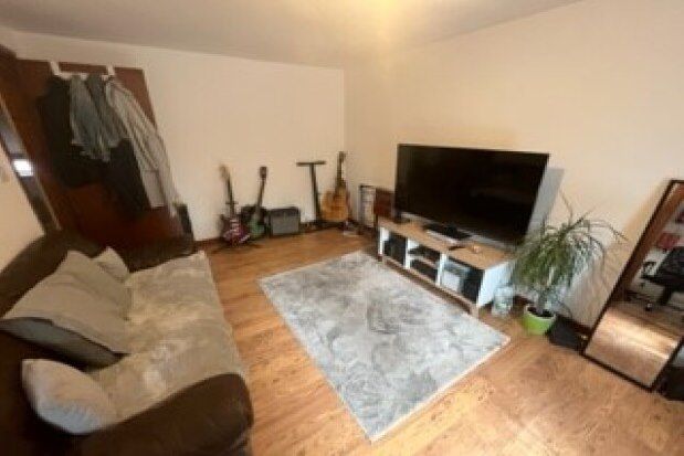 1 bed flat to rent in Newmarket Road, Cambridge CB5, £1,000 pcm