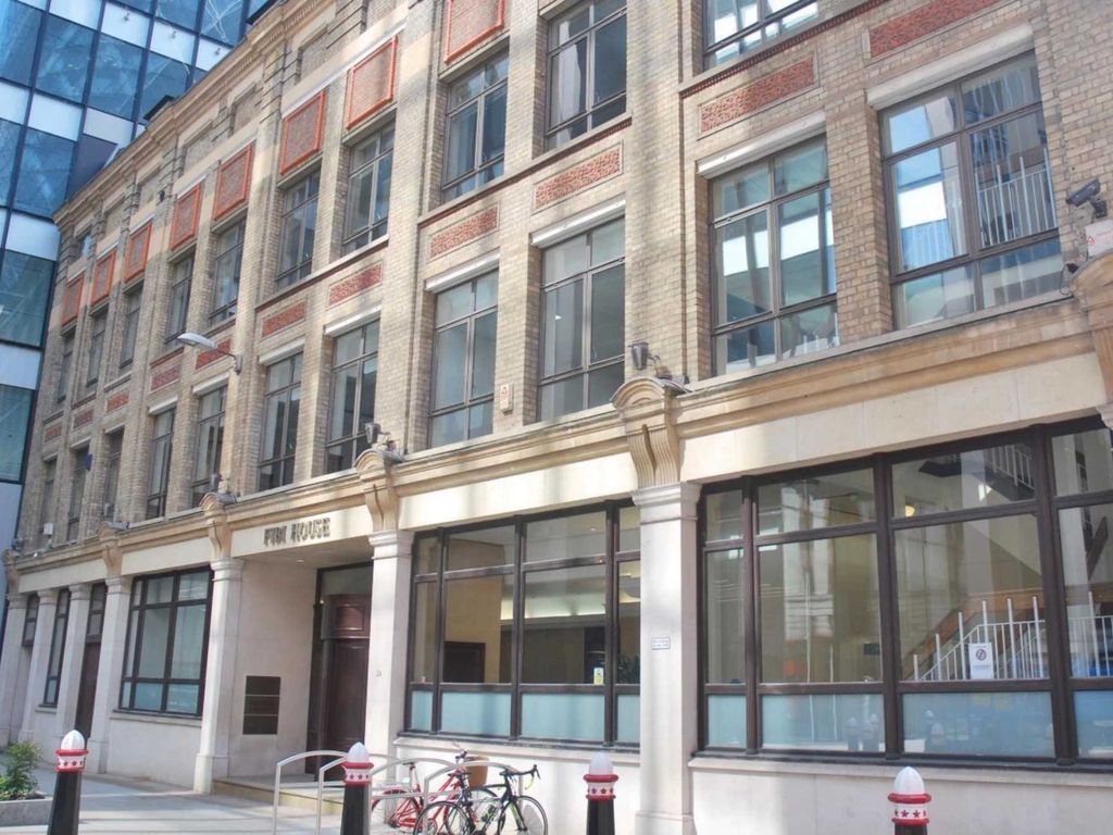 Office to let in Creechurch Lane, City EC3A, £156,863 pa