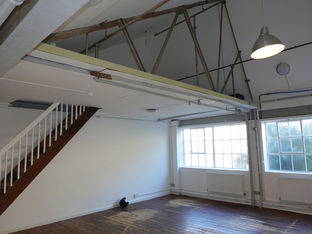 Office to let in Gillett Square, Dalston N16, £23,000 pa
