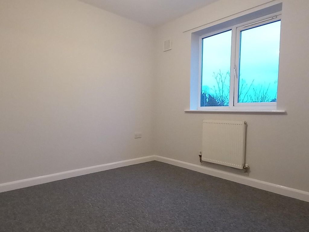 2 bed flat to rent in The Hedgerows, Sleaford NG34, £650 pcm